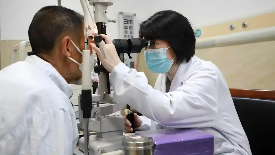 廖海兰：方寸刀尖「起舞」30 余载，用光明守护生命温度