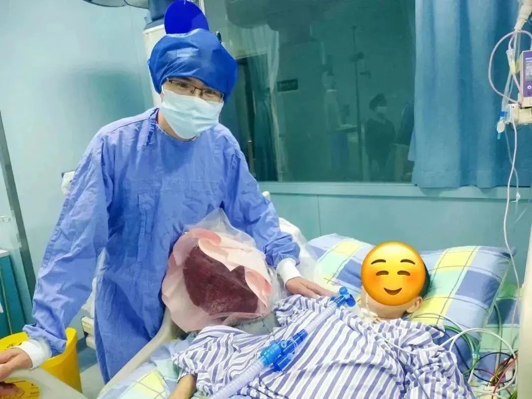 惊魂车祸后，医生在她的气管里「夹豆腐」……