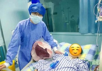 惊魂车祸后，医生在她的气管里「夹豆腐」……